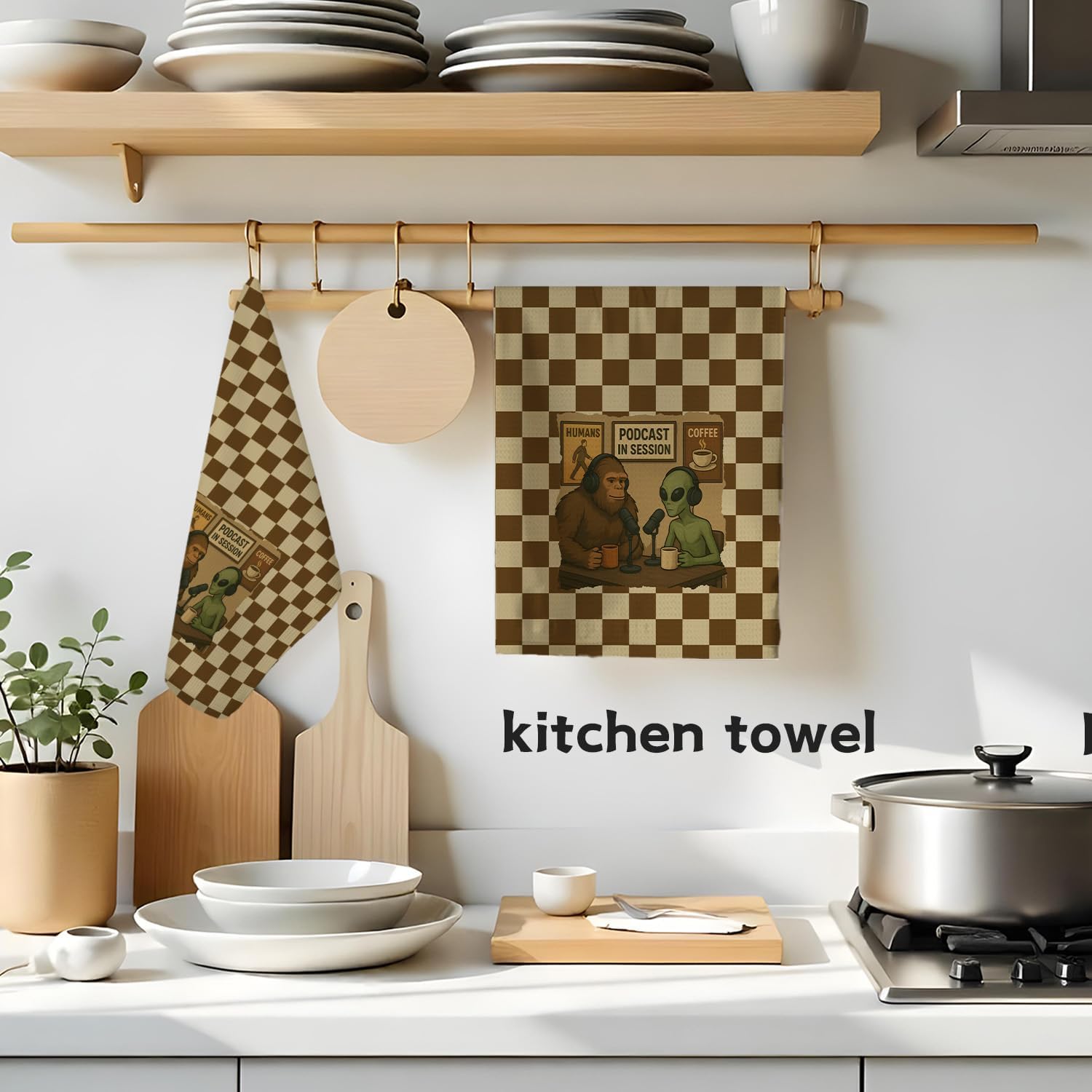 Funny Alien Bigfoot Checkered KitchenTowels, Whimsical Sasquatch Podcast in SessionDecorative Hand Towels for Bathroom, Brown andWhite Plaid Dish Tea Towel for Kitchen, 16x24 Inch
