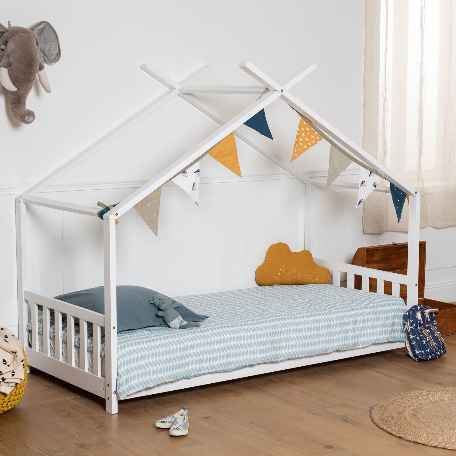 Happy Garden Lit cabane Enfant 190 x 90 cm en Bois de pin Blanc, avec sommier, tête et Pied de lit, Gaspard
