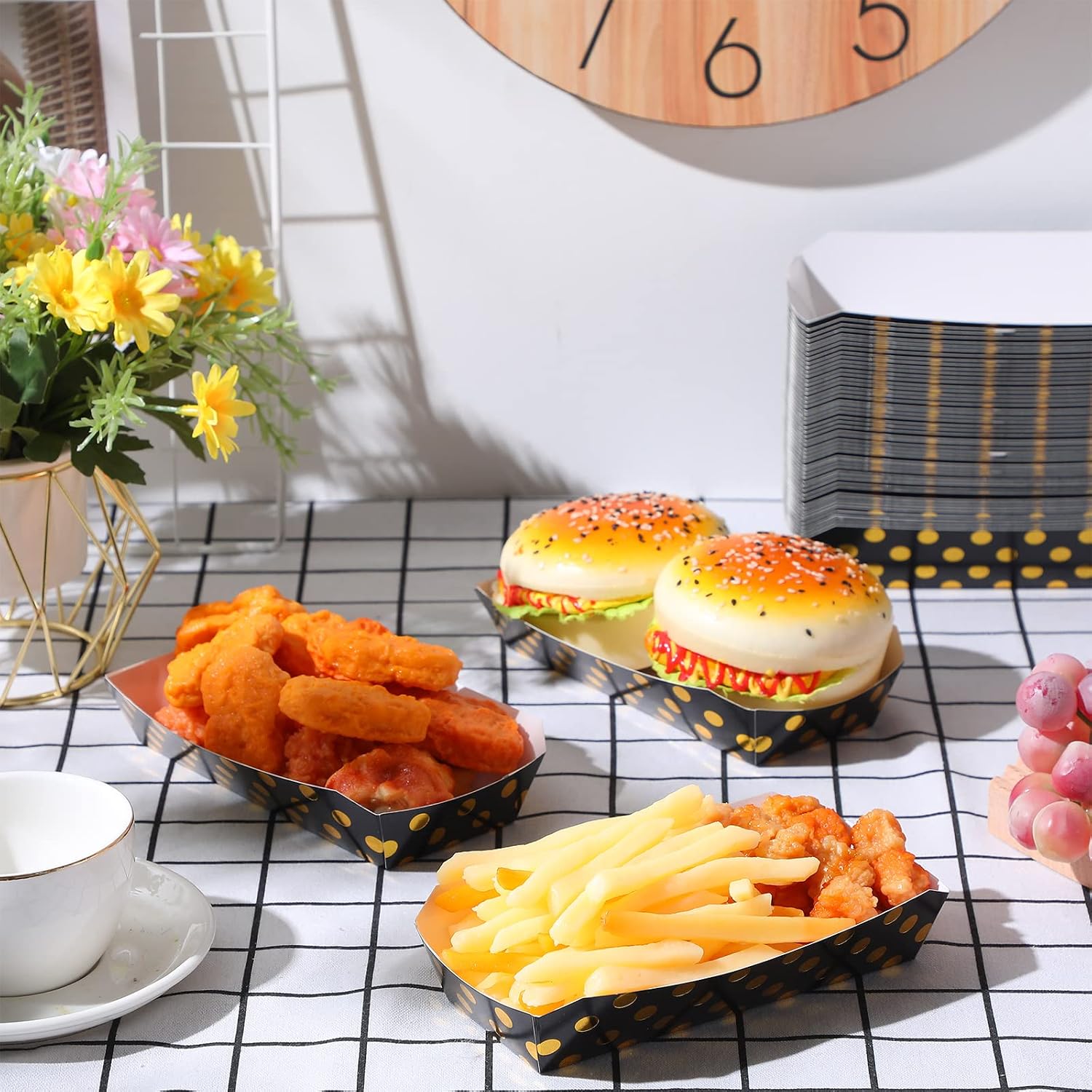 Colarr 150 Pcs 2 lb 7 Inch Paper Hot Dog Trays Gold Dots Disposable Food Paper Boats Trays Hot Dog Holders Oil Resistant Fast Food Cardboard Boat Baskets for Parties Picnics