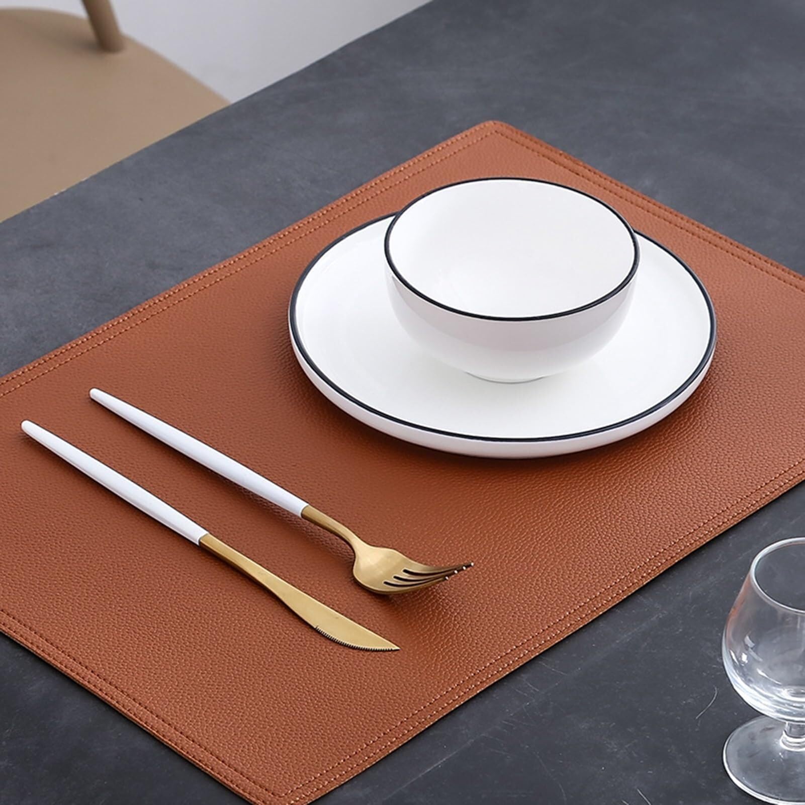 Tischsets aus Leder, hitzebeständig, rutschfest, wasserdicht, für Zuhause, Küche, Restaurant, Esstisch im Freien (dunkelblau, 8 Stück)