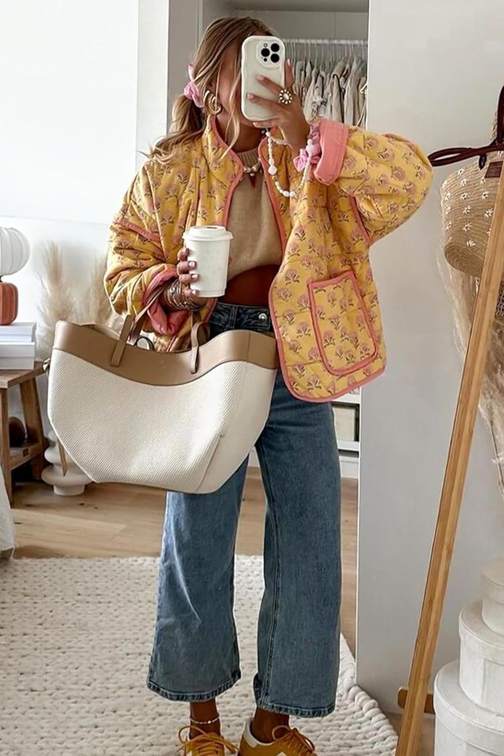 Wyeysyt Women's Cropped Quilted Jacket Floral Print Puffer Jackets Open Front Lightweight Jacket - Image 2