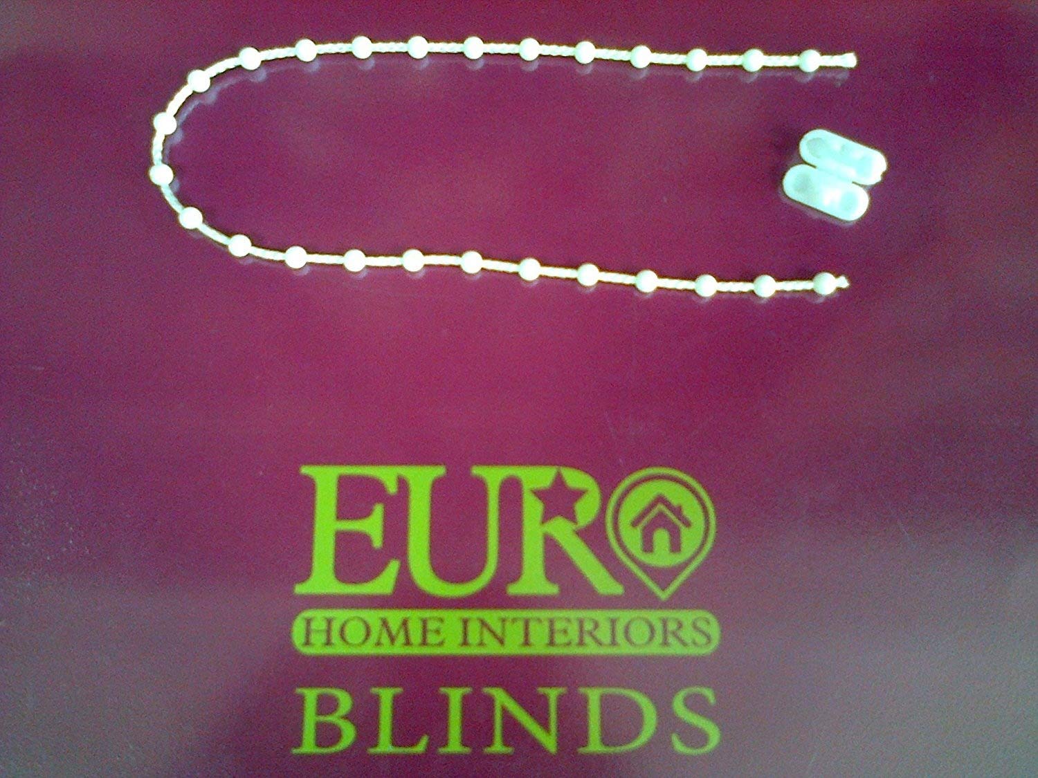 White Plastic Roller Blind Chain 8mm Gap (3 Meters)