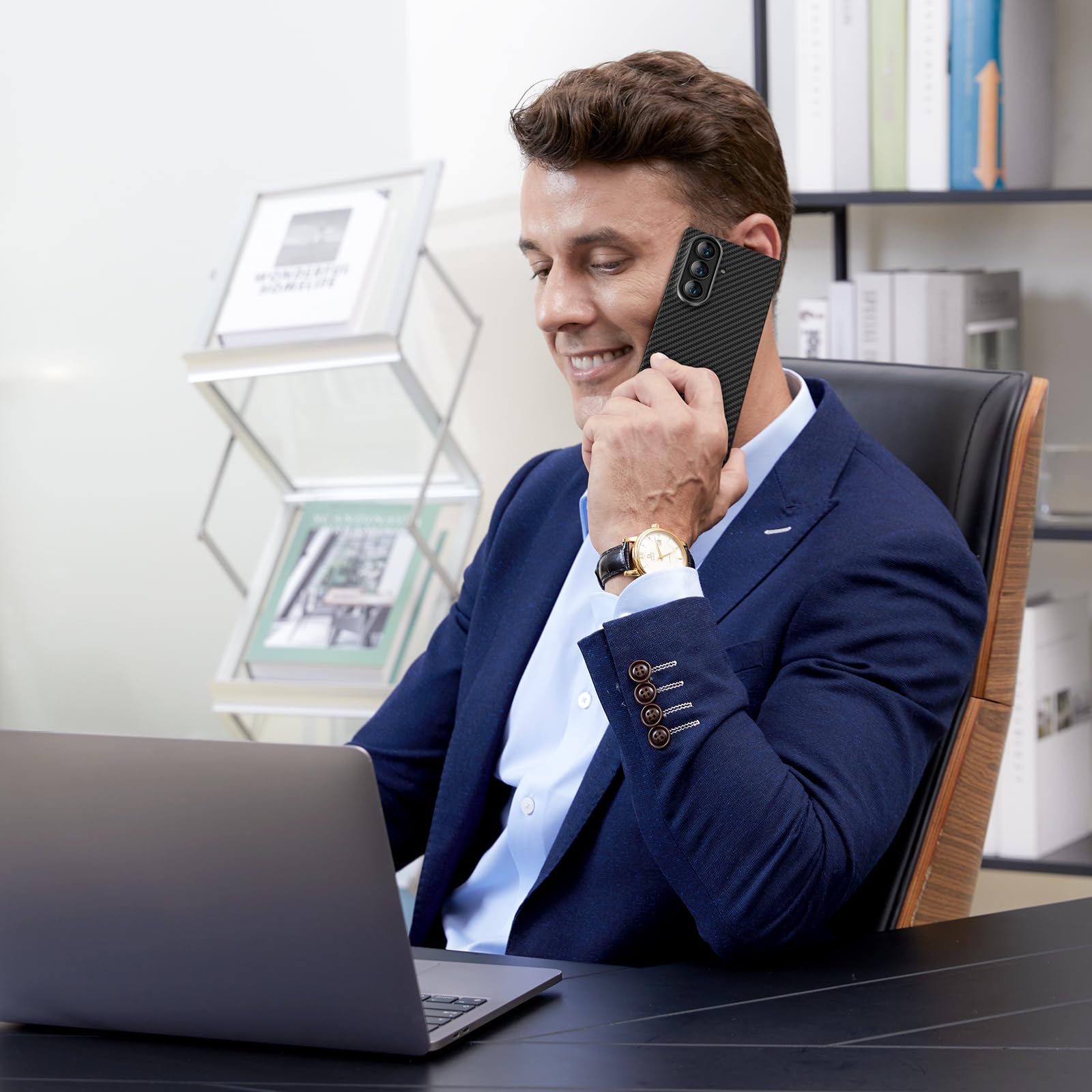 memumi Carbon etui do Galaxy Z Fold 7 [z Ochraniacz Ekranu] 0,5 mm super cienkie, etui włókna aramidowego, futerał z ochroną przed upadkiem dla Galaxy Z Fold 7 - Czarny