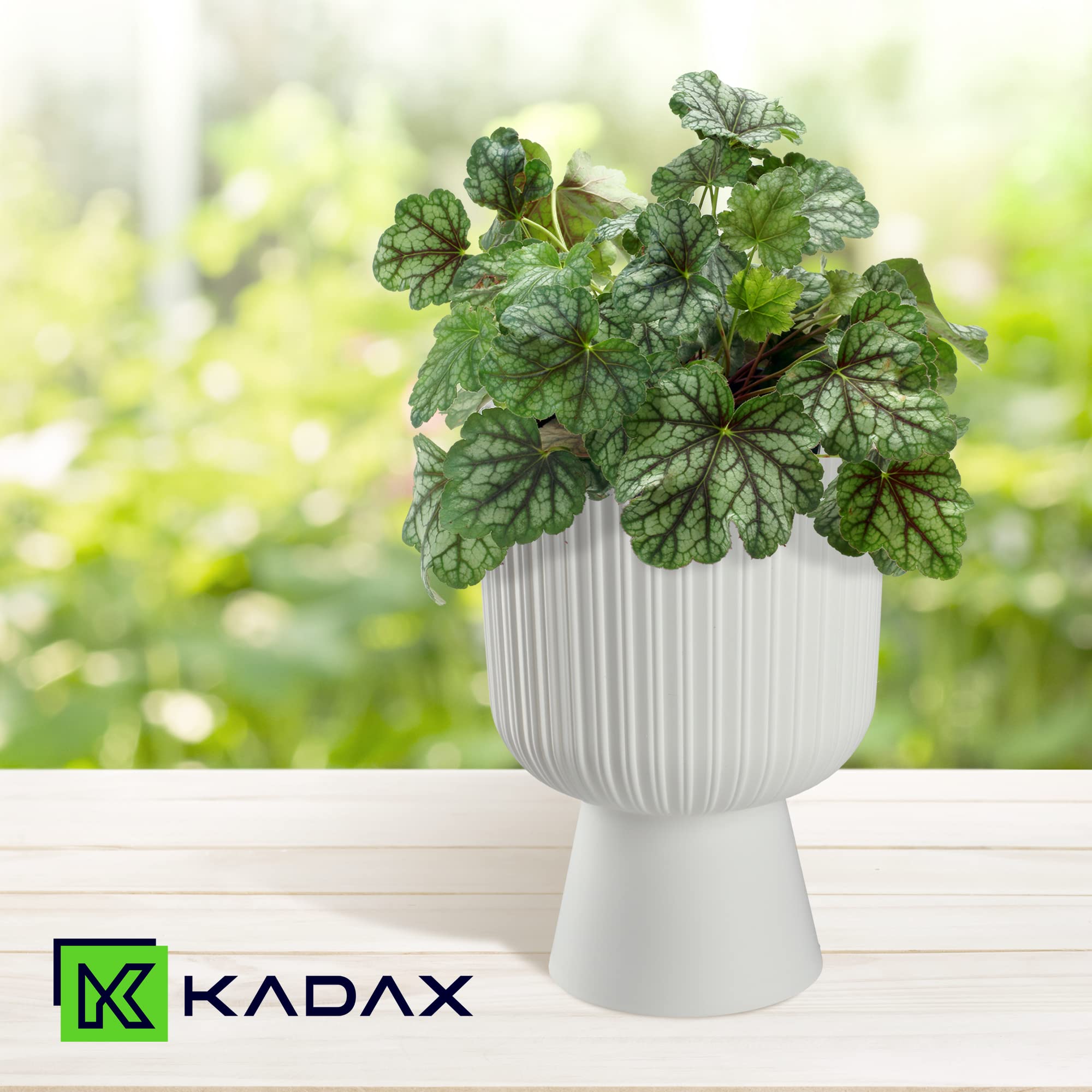 KADAX Macetero en forma de cáliz, maceta de plástico en 2 tamaños, maceta en 3 colores para balcón, terraza, alféizar de ventana, copa (18 cm, blanco)..
