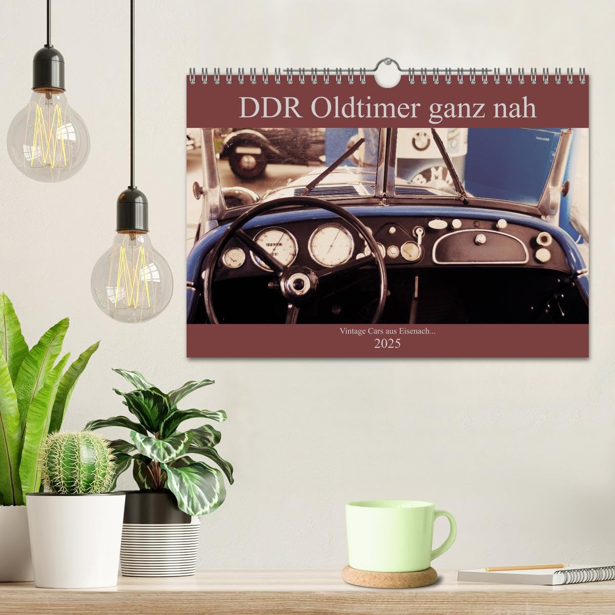 DDR Oldtimer ganz nah (Wandkalender 2025 DIN A4 quer), CALVENDO Monatskalender: Klassische Autos aus DDR Produktion in besonderen Ansichten (CALVENDO Mobilitaet)