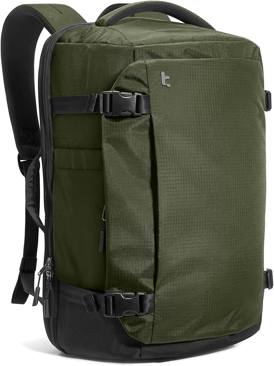 tomtoc Mochila de viaje 40L, bolsa de mano TSA aprobada para vuelo, sin PFAS | Mochila de equipaje de mano para hombres y mujeres, mochila de avión de negocios resistente al agua para artículos esenciales de viaje para ordenador portátil de 17,3 pulgadas
