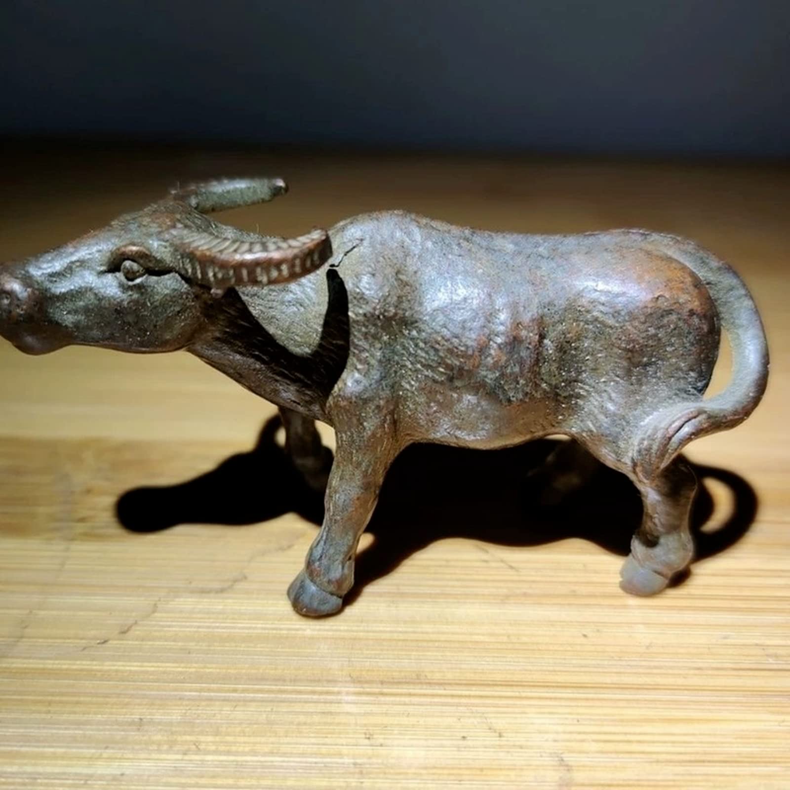 NGDFGR Brass Bull Miniature Figurines,Animal Zodiac Ox Statue Model Crafts Desktop Small Ornament Home Sand Table Study Decor Accessories Paperweight