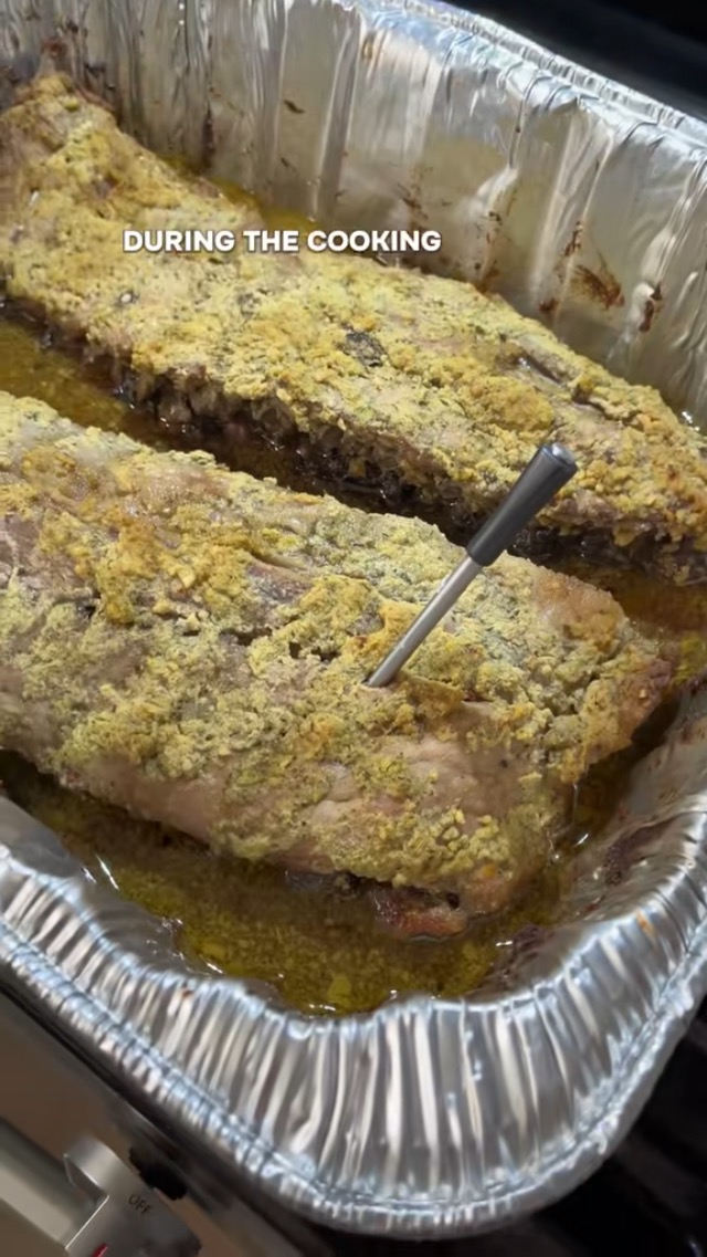 A meat probe inserted into a cut of meat, with a diagram showing the probe's dimensions, food temperature sensor, ambient temperature sensor, and the safety line.