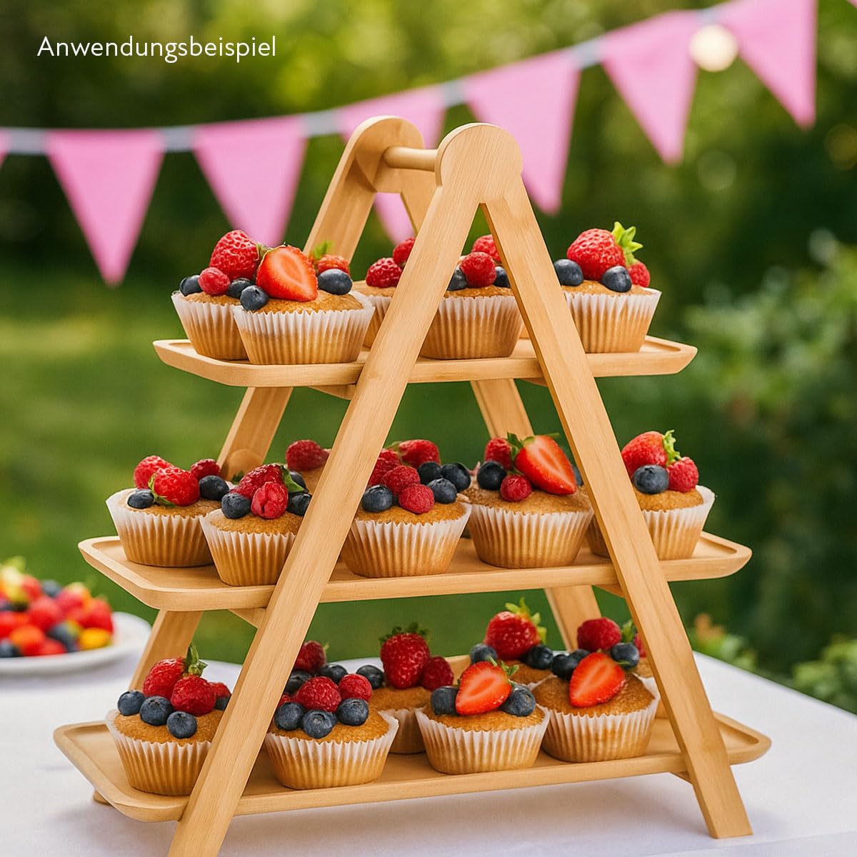 Murago - Bambus Etagere mit 3 Ablagen - Servieretagere Dreistöckig Buffetständer Servierständer Dessert Cupcake Brot Ständer Gebäck Obst Käse Tapas Fingerfood Frühstück länglich Deko Holz Landhausstil