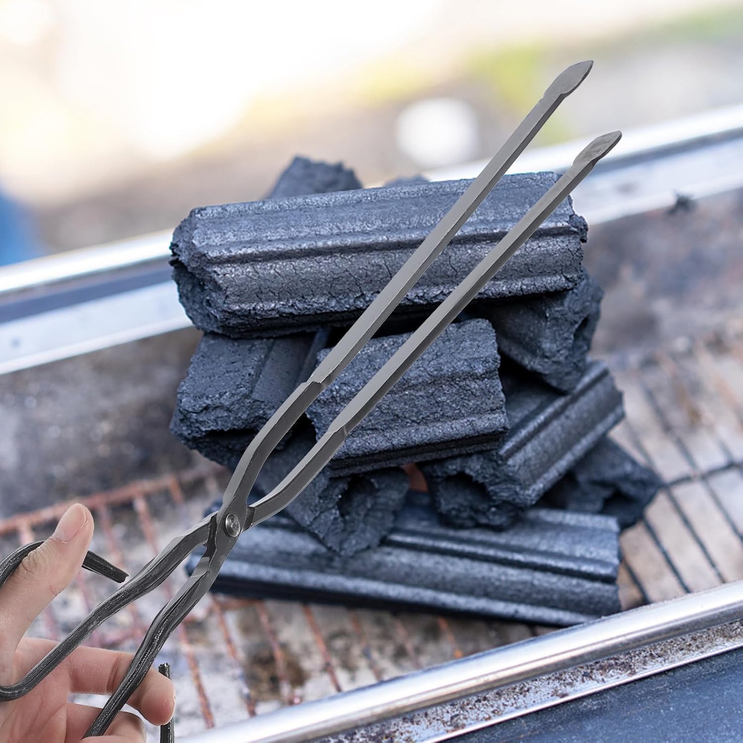 Extended Fire Pit Tongs Charcoal Clip for Camping and Home Fireplace, Medium Size Black Iron Firewood Clamp with Flat Head, Outdoor Bbq Barbecue Tool for Charcoal Handling and