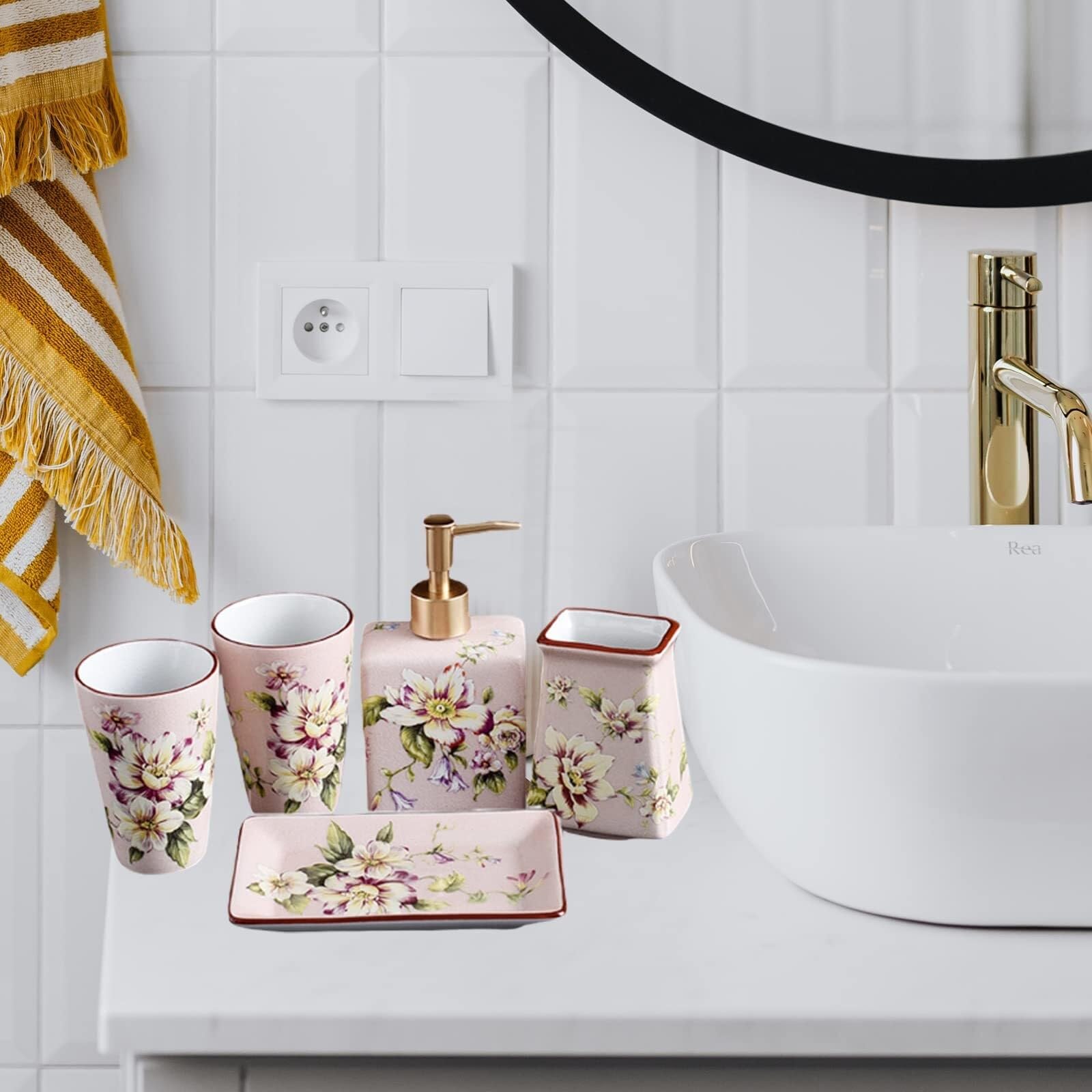 Set di accessori per il bagno Inclusi 1 portaspazzolino, 2 bicchieri for gargarismi, portasapone, dispenser for lozione, 5 pezzi Arredamento per gli affittuari(Pink)