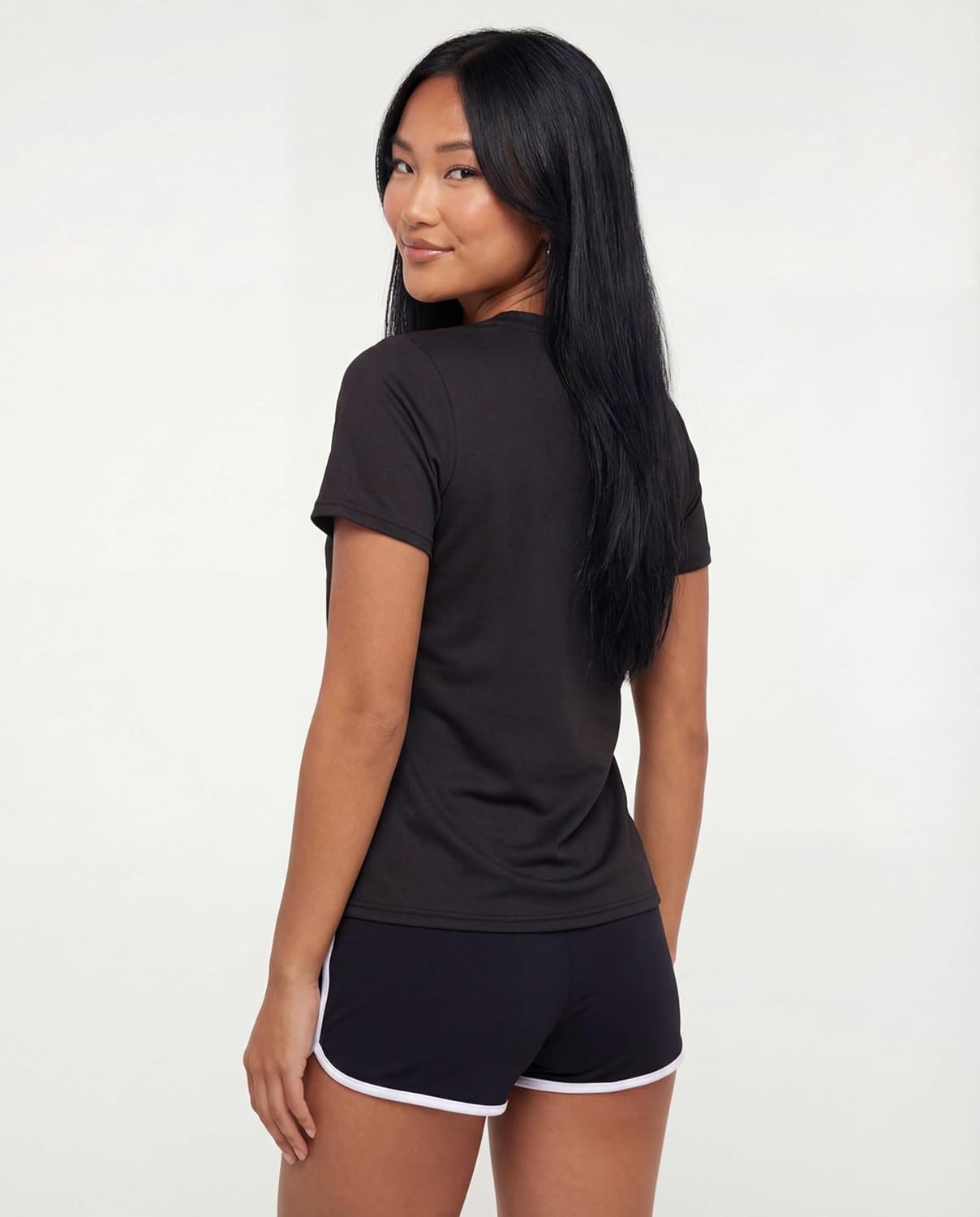 Juicy Couture 3 Pack: Women's Short Sleeve V-Neck Athletic T-Shirts – Workout, Fitness, Yoga, Pilates, Gym Activewear