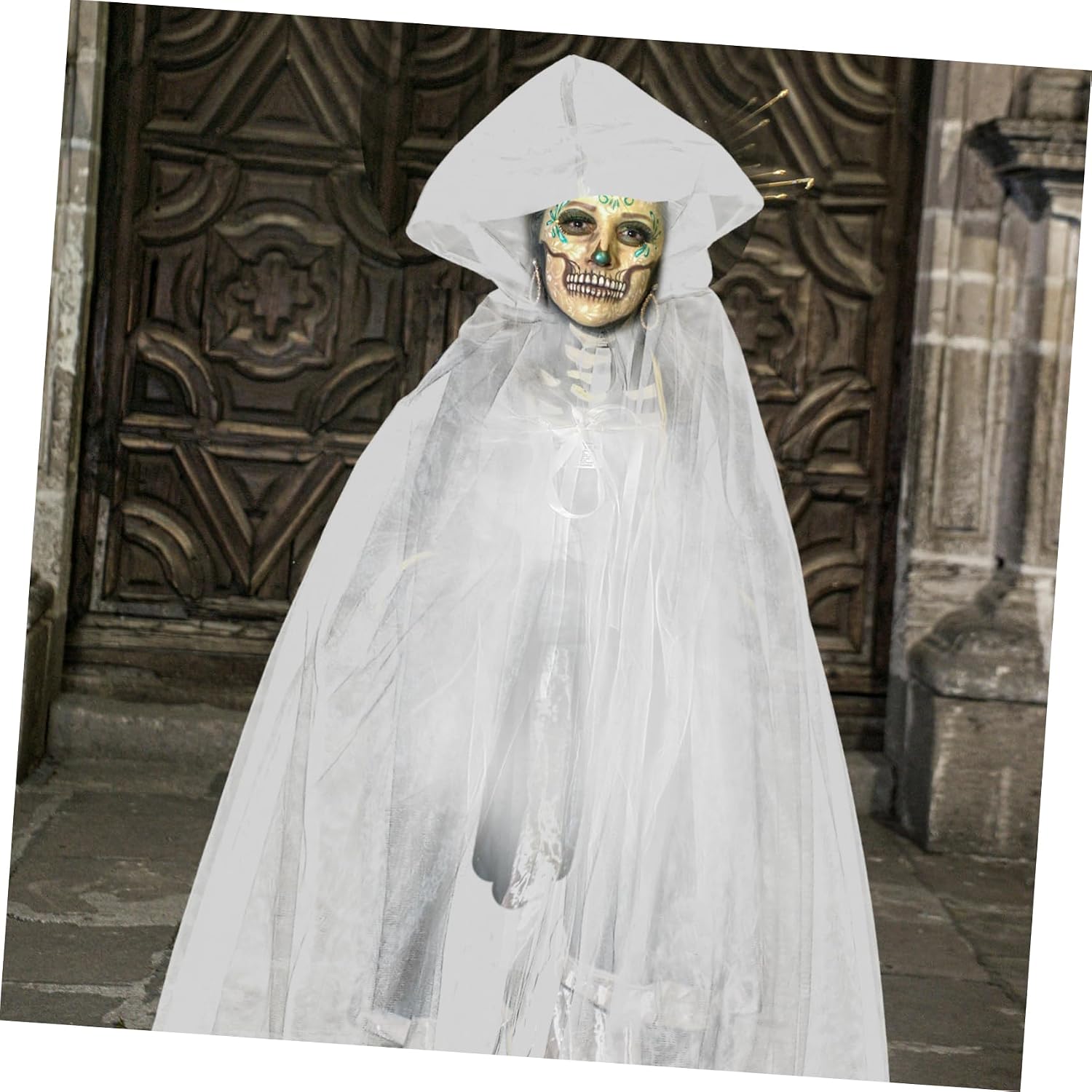 KOMBIUDA Hooded Cloak Cosplay Vampire Cape for Women Stylish Mesh Halloween Costume Robe Unique Renaissance Wizard Cloak for Masquerade Parties and Events
