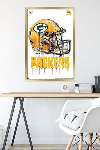 Miniatura 6 de Trends International NFL Green Bay Packers - Póster de pared con casco de goteo 20, 22.375 x 34 pulgadas, versión enmarcada en oro