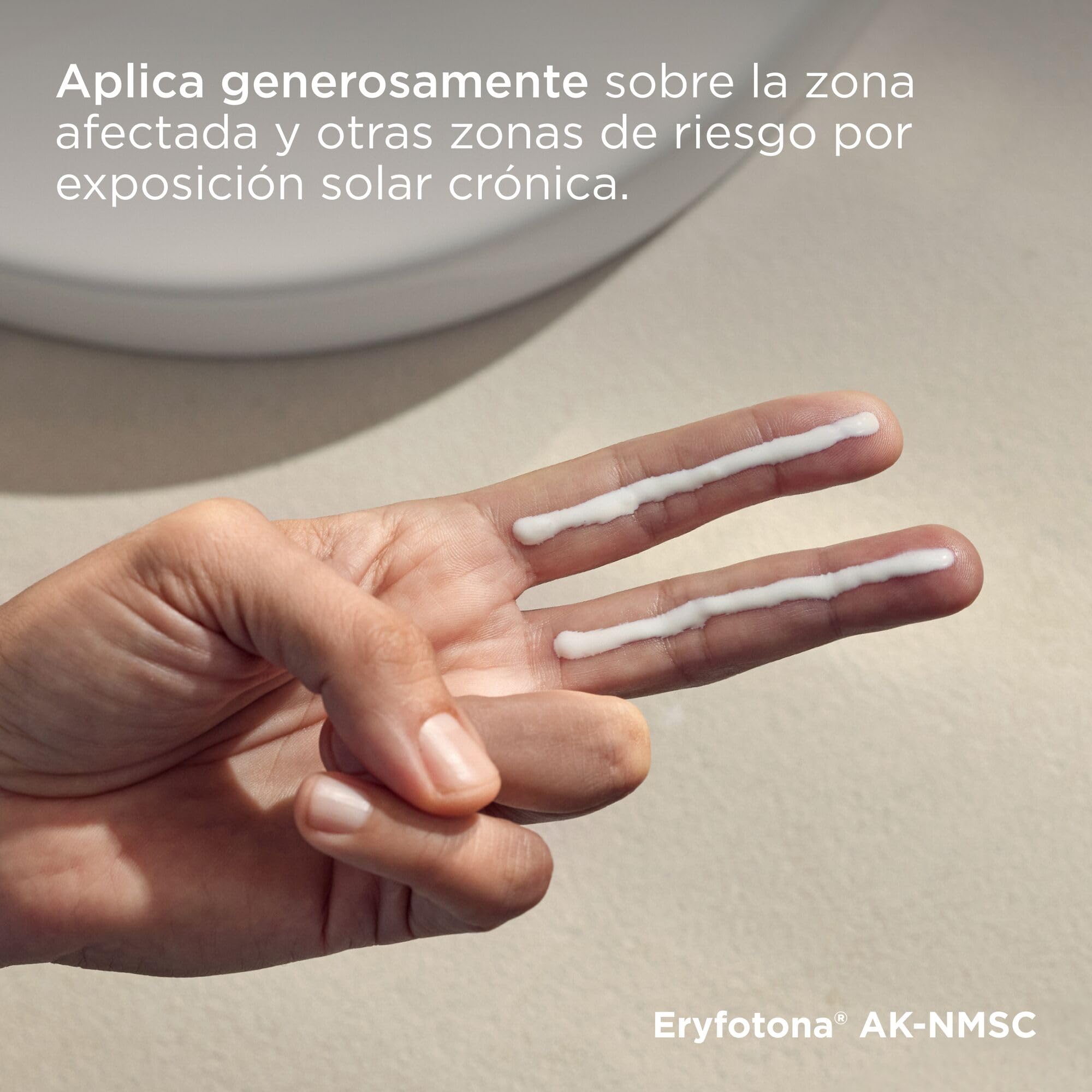Eryfotona AK-NMSC Fluid SPF 100+ Protector Solar Facial Con Muy Alta Protección Para La Prevención Y Reparación Del Daño Actínico, Crema Solar Con DNA Repairsomes -50 ml