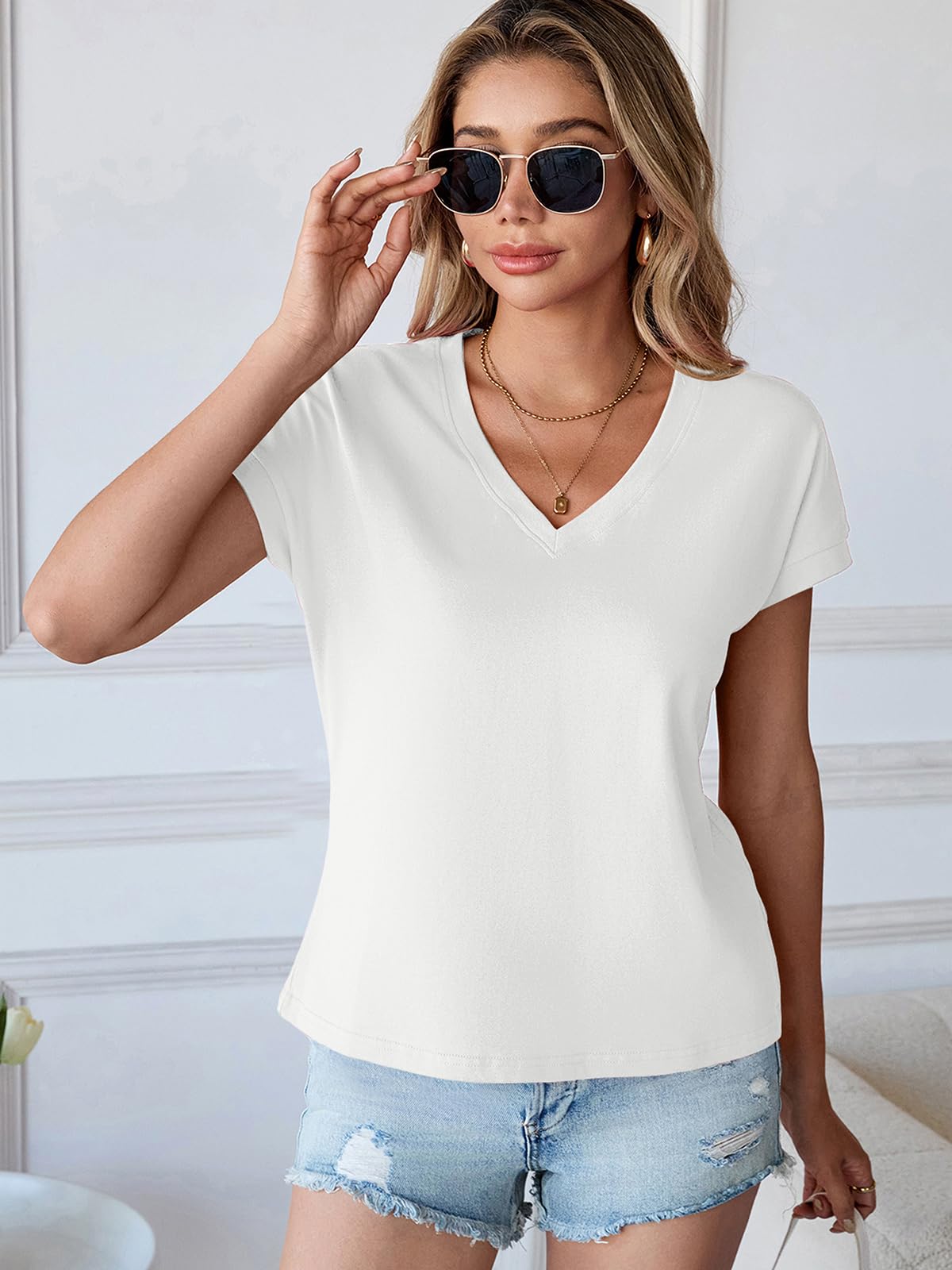 HOTIAN Maglietta da donna estiva, scollo a V, a maniche corte, casual, basic, elegante, con maniche ad aletta