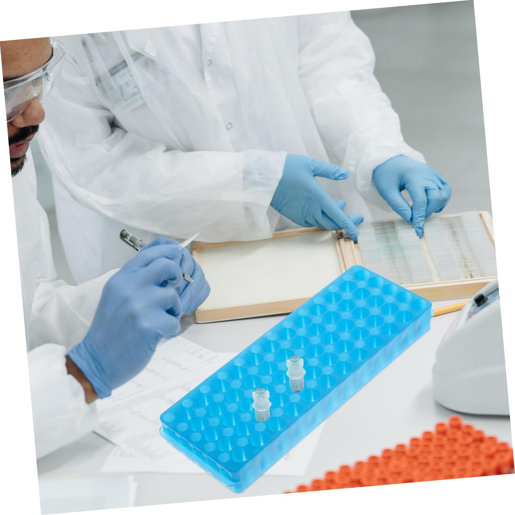 Ciieeo 2 Stück Reagenzglasgestell Für 60 Löcher Wiederverwendbarer Probenröhrchenhalter Aus Robustem Kunststoff Beidseitiger Labor Organizer Für Zentrifugenröhrchen 0,5 Ml Bis 2 Ml