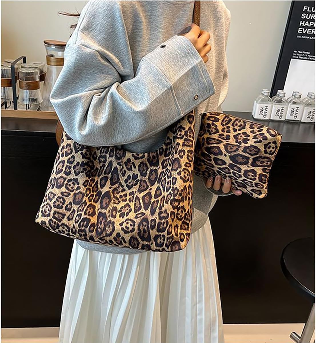 Women's leopard print handbag, tote multifunctional commuting shoulder bag, versatile and fashionable casual bag
