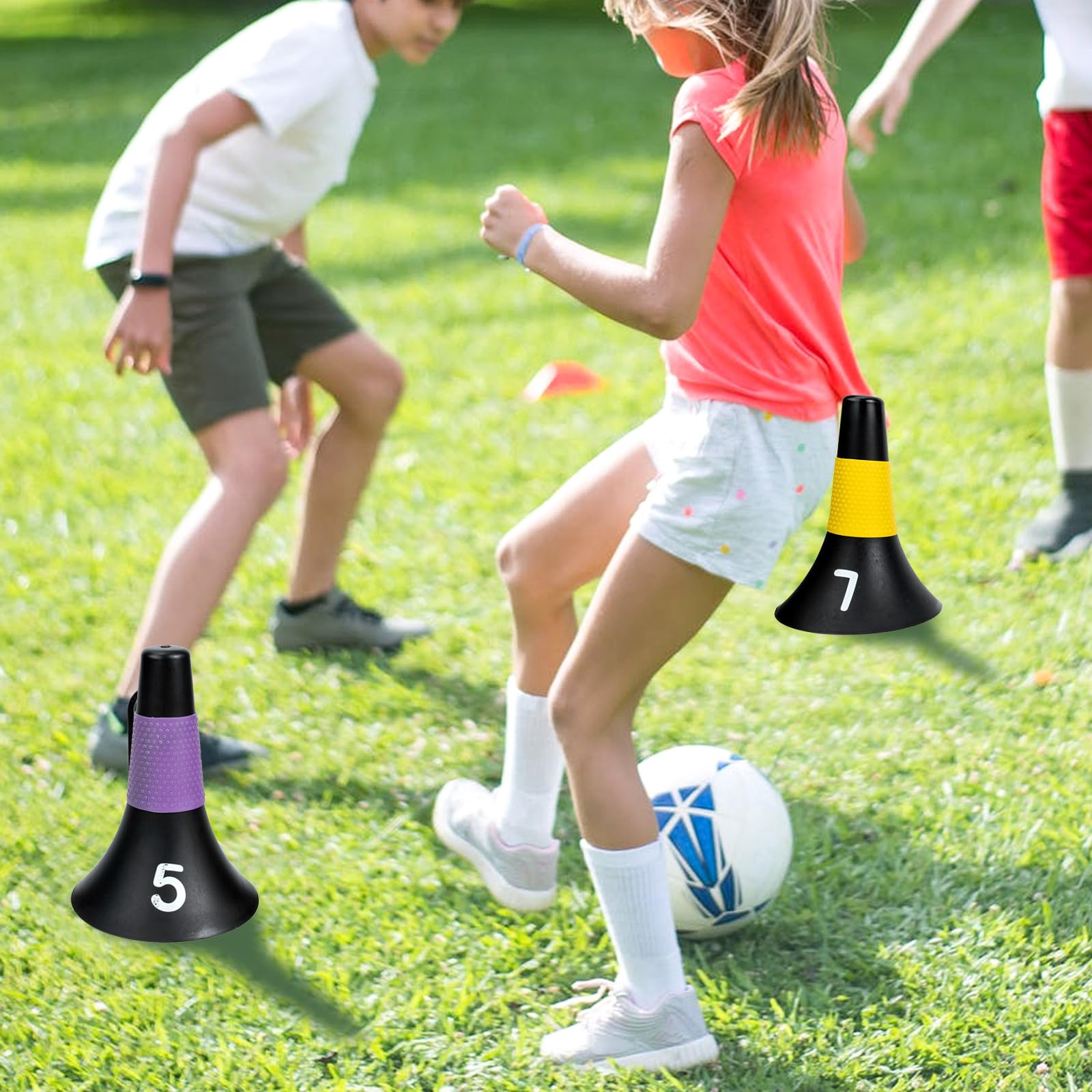 BESPORTBLE Cônes de Balisage de Barils pour Entraînement Football, 10pcs Légers et Portables en PE, pour Obstacles de Marqueur et Coupe du Monde