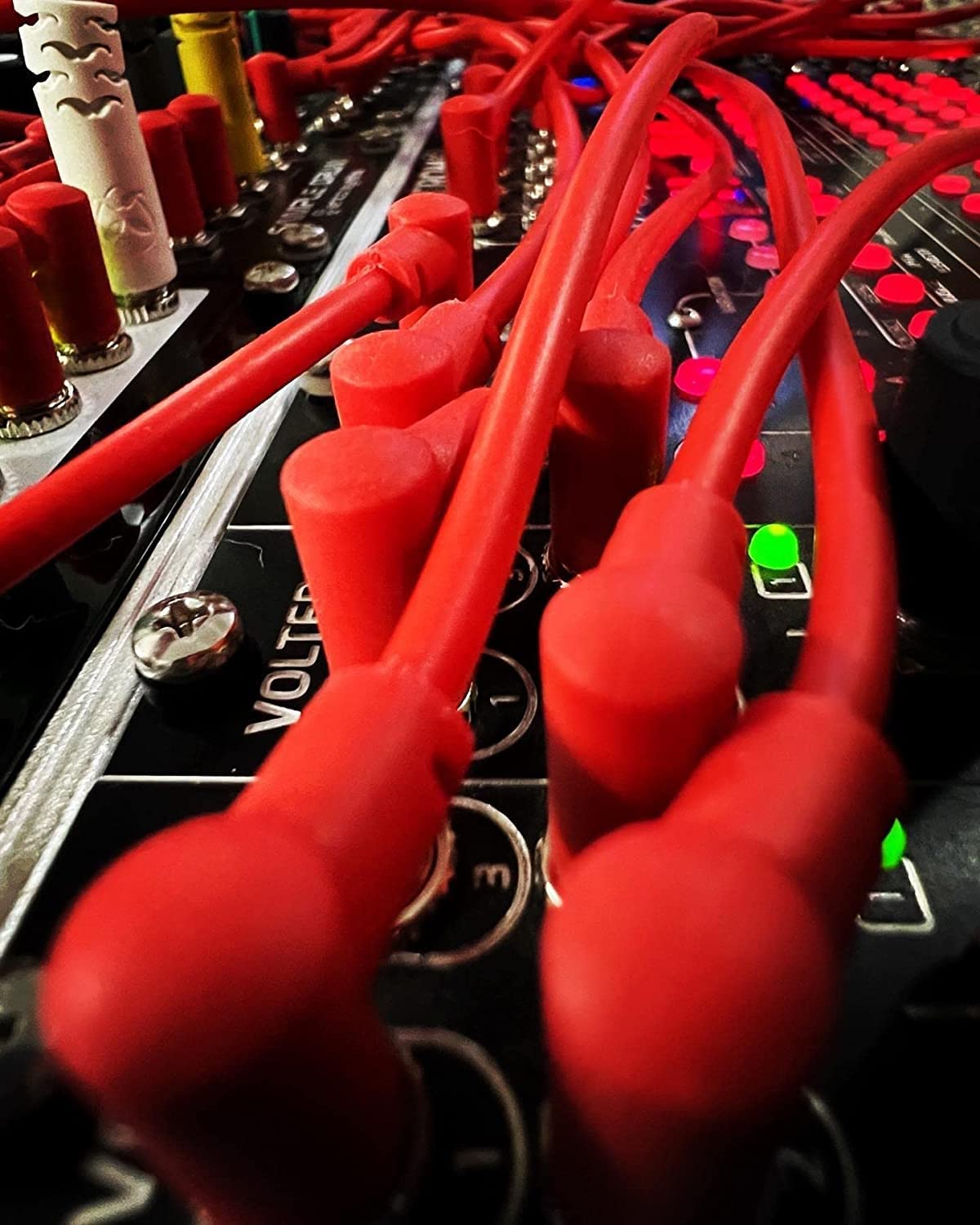 Luigis Modular M-PAR Eurorack Patchkabel, rechtwinklig, 20 cm, Grün, 5 Stück