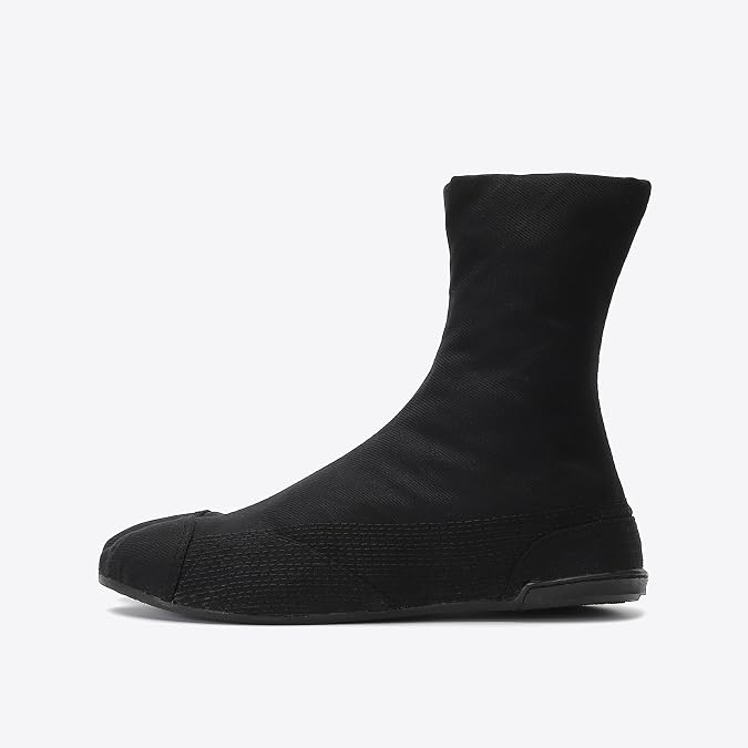 Marugo Kurashikiya Japanese Tabi Shoes Full Black Edition (22.5 cm)