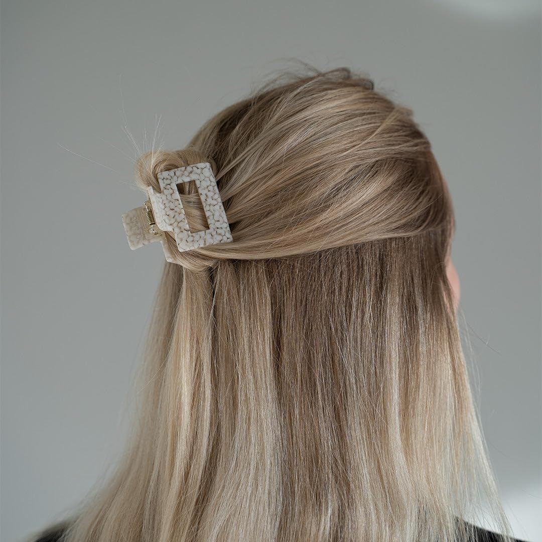 Malin Hair Claw, White - Image 2