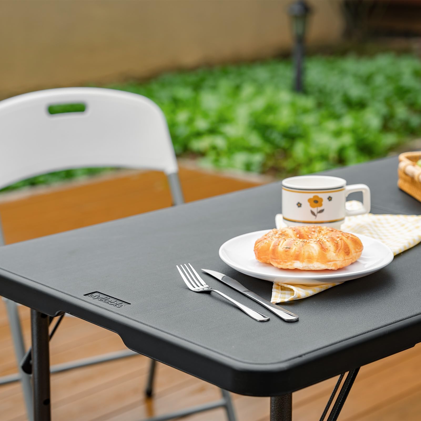 Byliable Klapptisch 120 cm tragbar, höhenverstellbar Campingtisch, Gartentisch Esstisch Partytisch klappbar faltbar, Outdoor Indoor, Schwarz