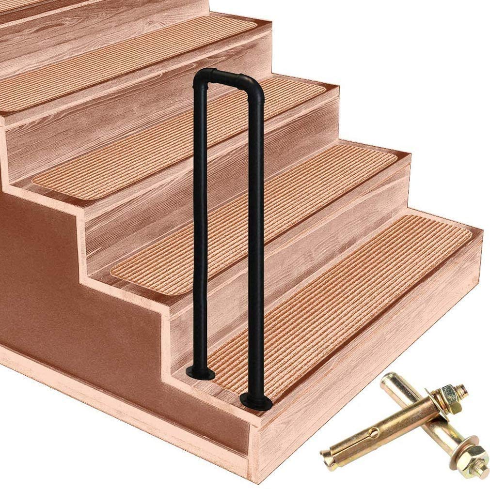 Rampe d'escalier en arche pour sécuriser le jardin et le perron extérieur de la maison