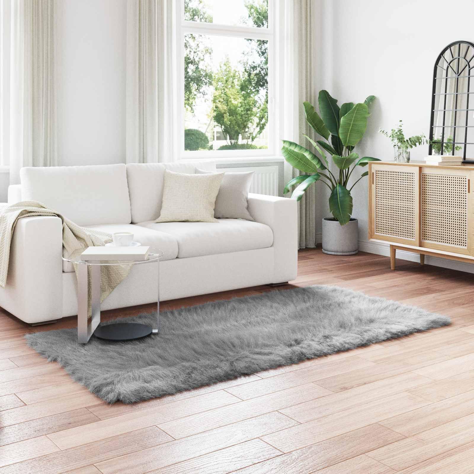 Tapis en Fausse Peau de Mouton Gris 80 x 200 cm, Tapis de Salon Moelleux à Poils Longs en Polyester, Descente de Lit Douce et Chaude pour Décoration Intérieure Moderne, Gamme Tafalla