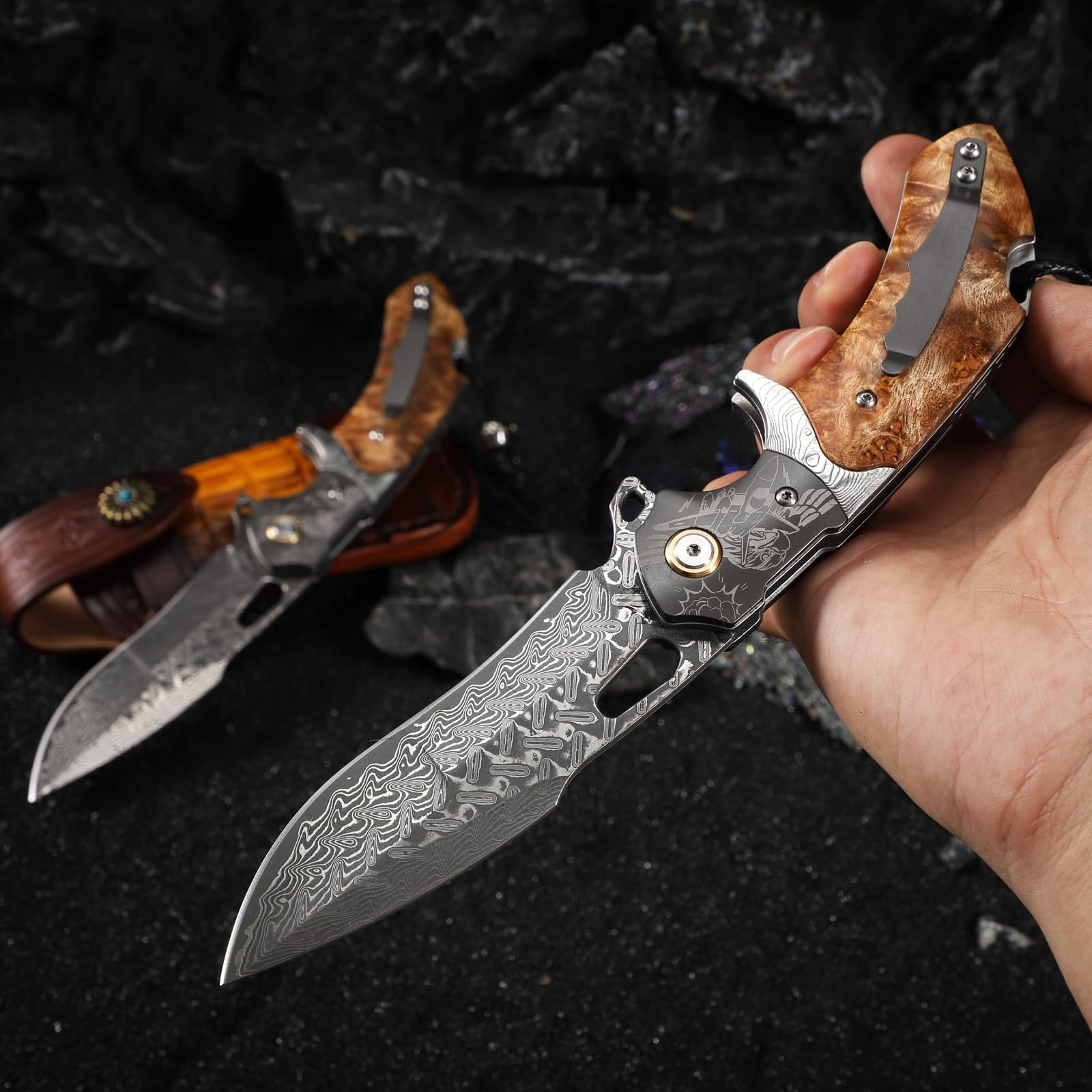 Handgefertigtes Klappmesser aus Damaszenerstahl, EDC-Messer für Herren, komplett mit Lederscheide und Taschenclip. Taschenmesser für Outdoor-Camping, Wanderungen，Bergsteigen und Jagd