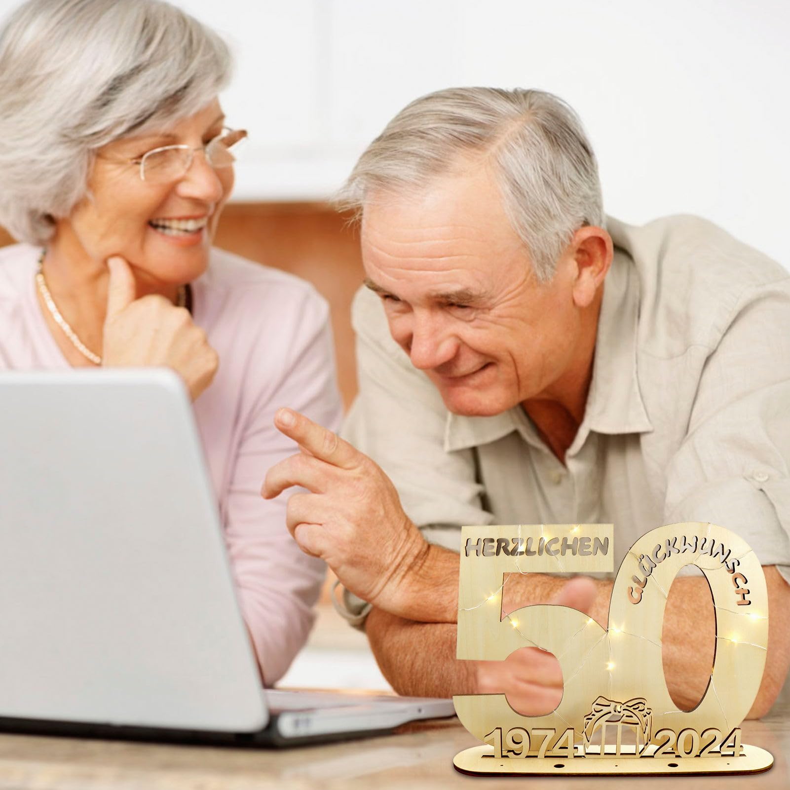 Livre D'or En Bois Pour 50e Anniversaire - Panneau Avec Guirlande