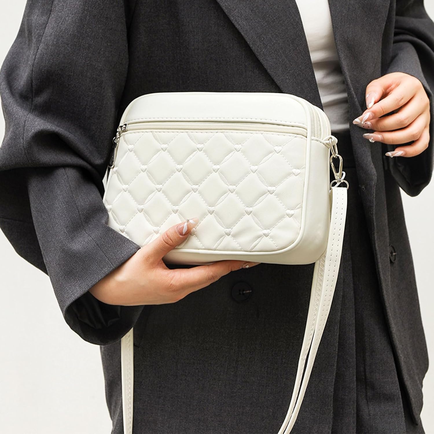 Женская сумка для мобильного телефона из искусственной кожи (PU) Crossbody Bag — небольшая стильная сумка через плечо для мобильного телефона, белая, с вышивкой в клетку, с отстегивающимся плечевым ремнем