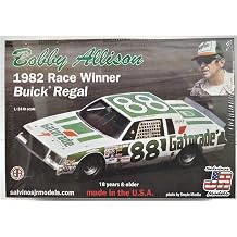 Salvinos Jr Models BAB1982D 1/24 Bobby Allison #88, Buick Regal, 1981 Nascar. Plastic Model kit