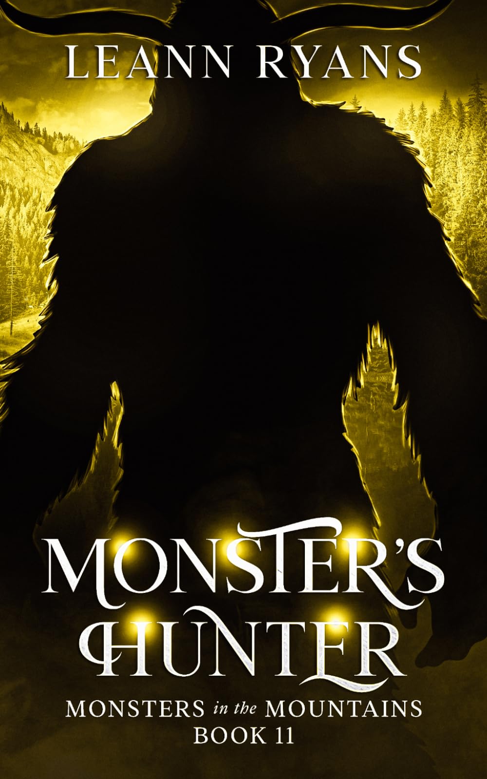 Monster's Hunter: A Knotty Monster Romance (Monsters in the Mountains)