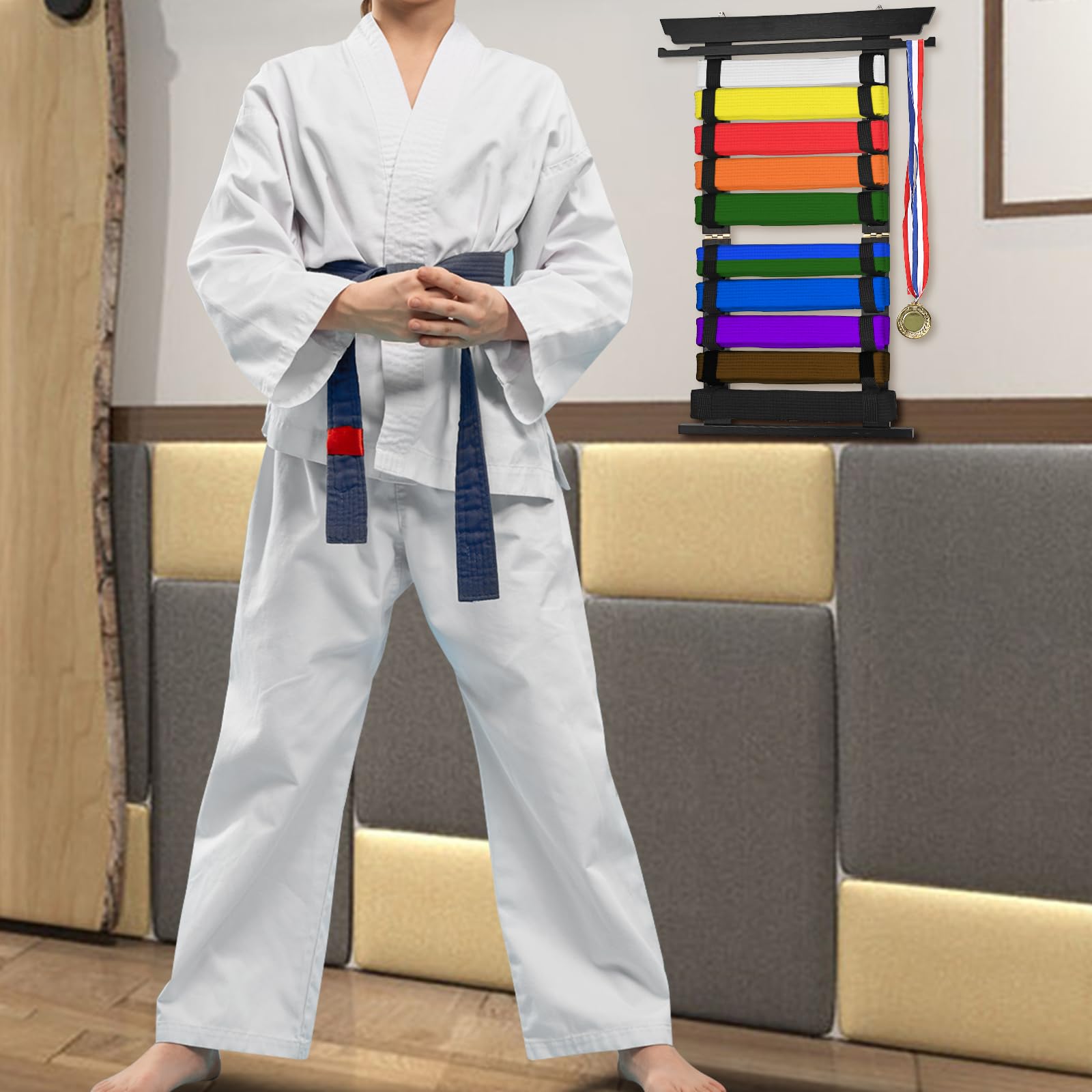 SUMNACON 10 cinturones de bambú organizador de cinturón de artes marciales karate taekwondo pared soporte exhibición medallas