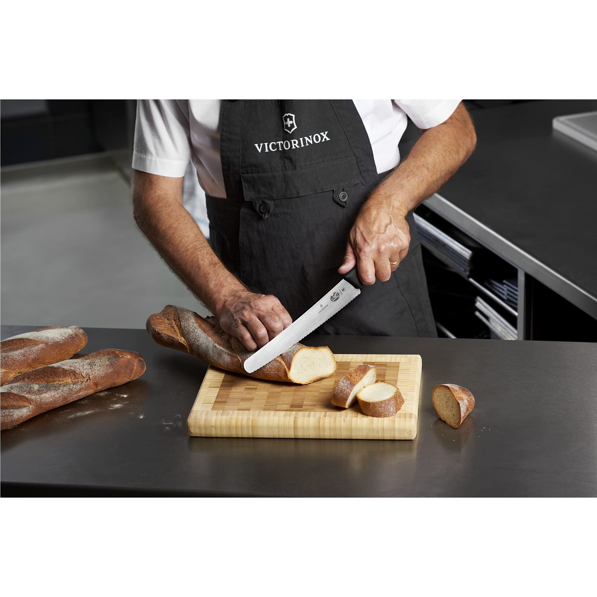 Victorinox Fibrox Couteau à pâtisserie denté 26 cm Inox Noir