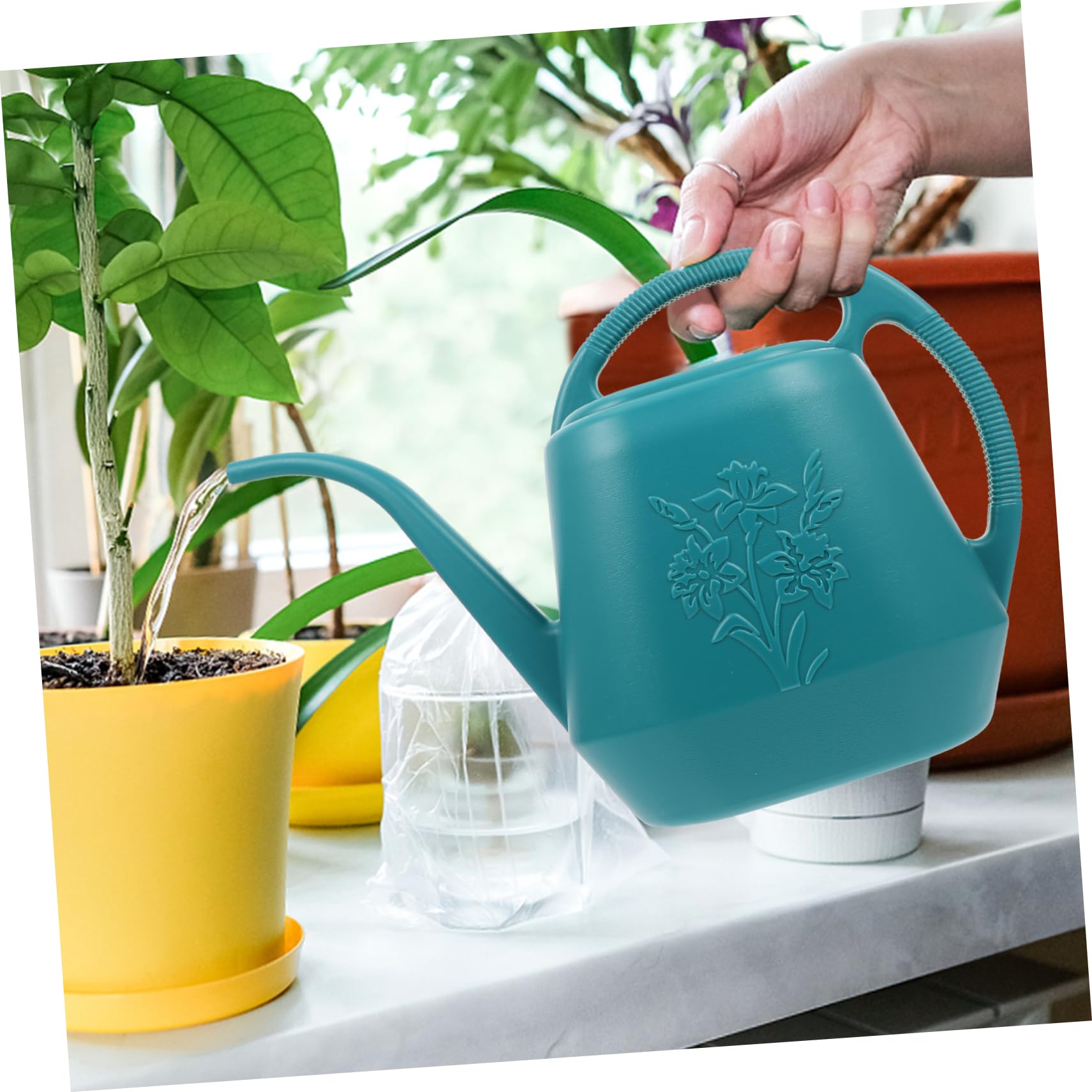 ORFOFE Annaffiatoio da Giardino in Plastica Verde, Watering Can lungo Becco, Robusto e Pratico, Capacità, Comodo da Impugnare per Annaffiare Piante e Fiori Stili multipli
