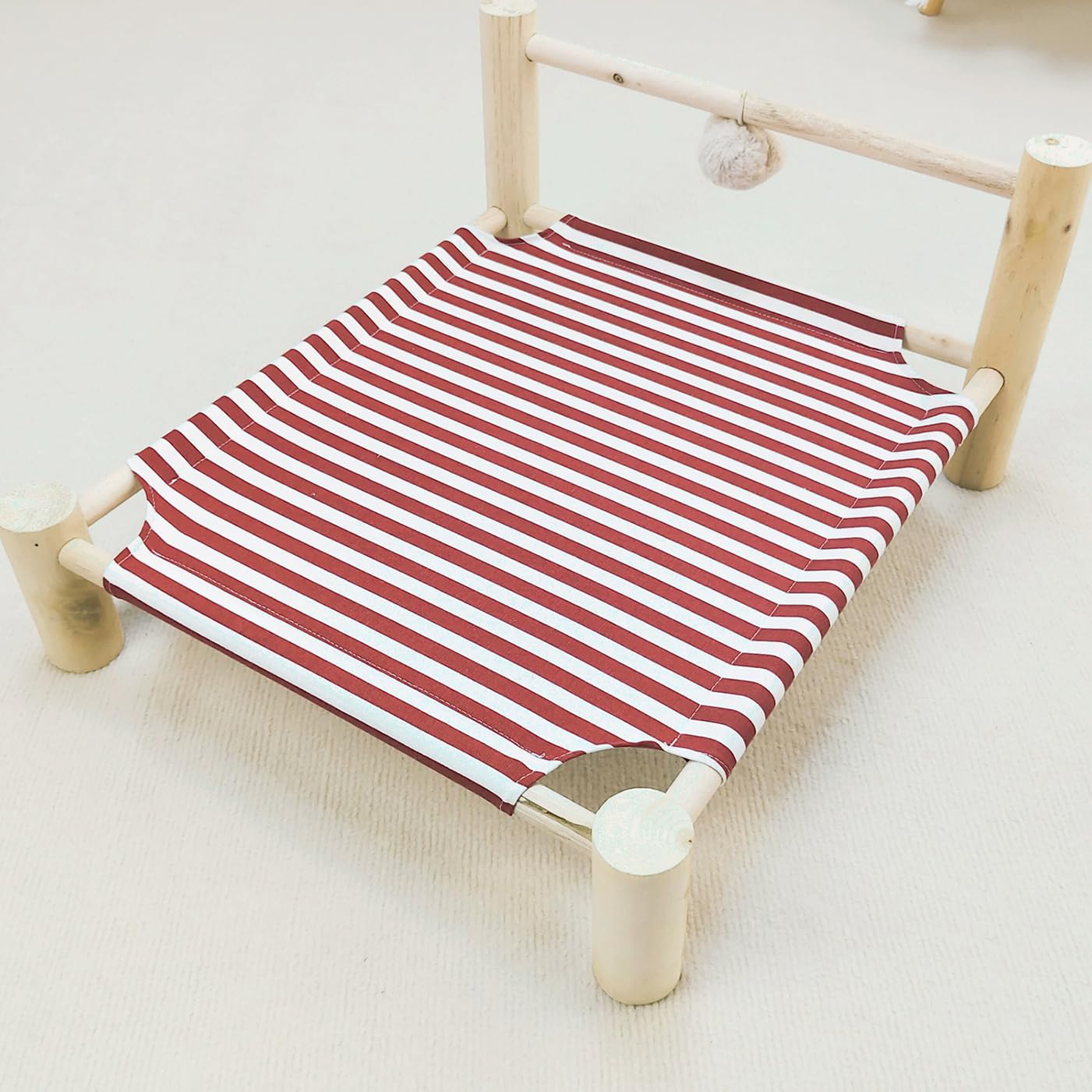 Lit surélevé en bois M 54x48cm avec coton respirant pour animal