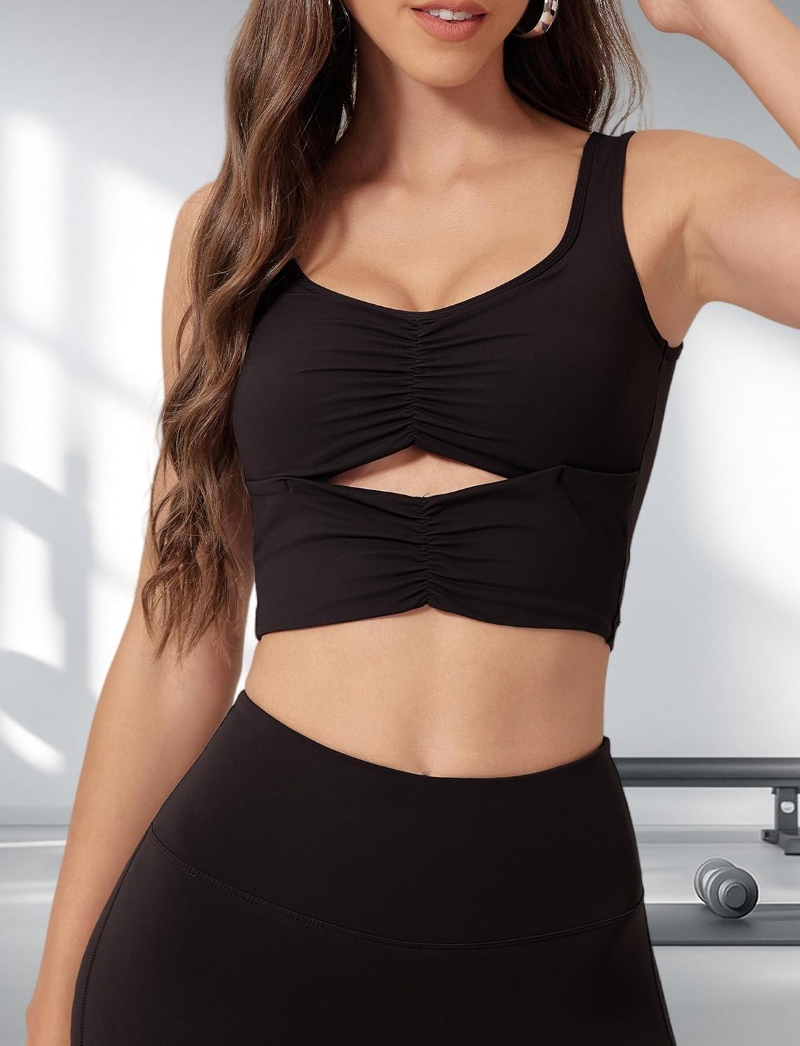 FEOYA Women’s Workout Tops Padded Sports Tank Top Strappy Yoga Crop Top Sleeveless Gym Shirt with Bra Pads