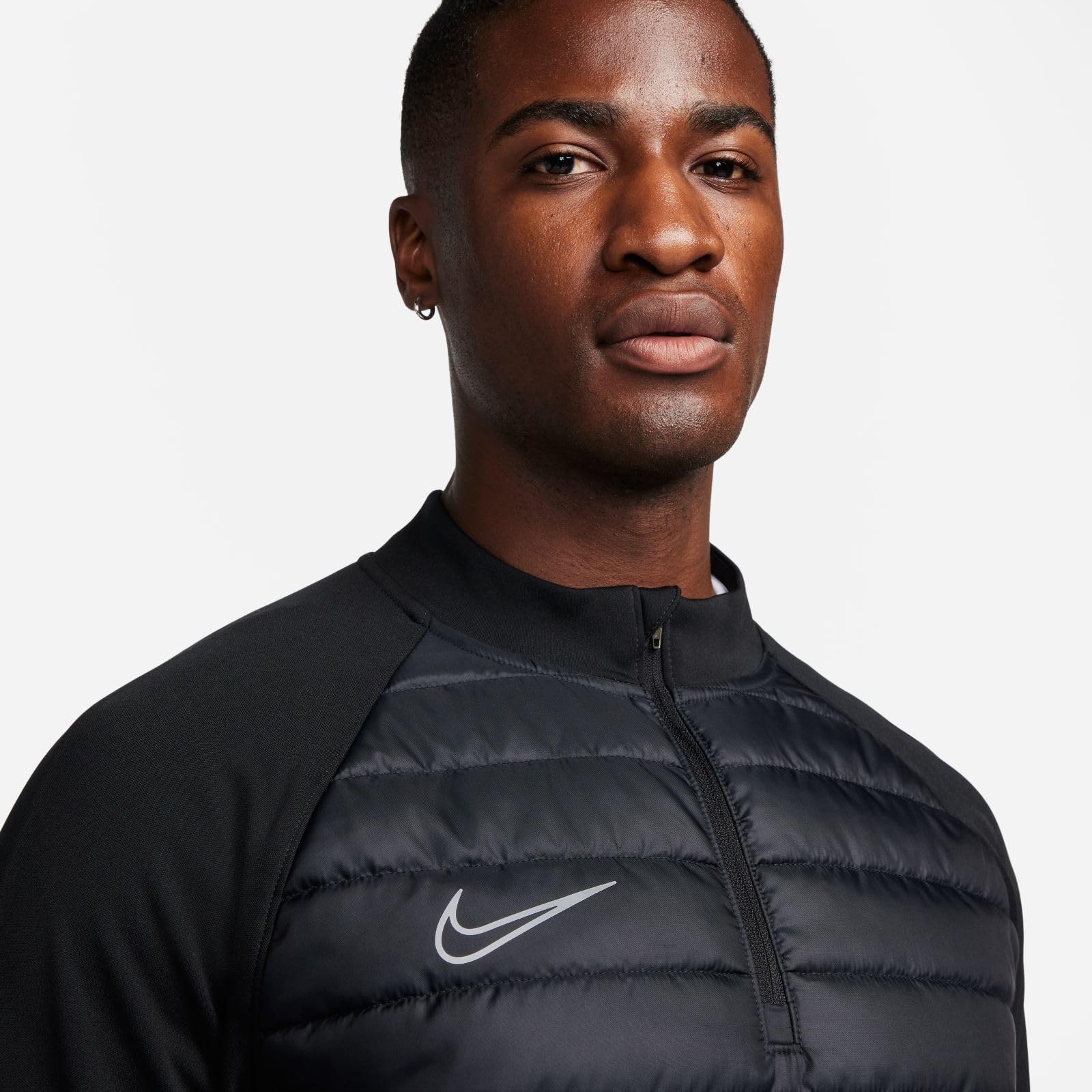 Nike Academy Winter Warrior Therma-FIT Global Fußballoberteil mit Halbreißverschluss für Herren, FB6816
