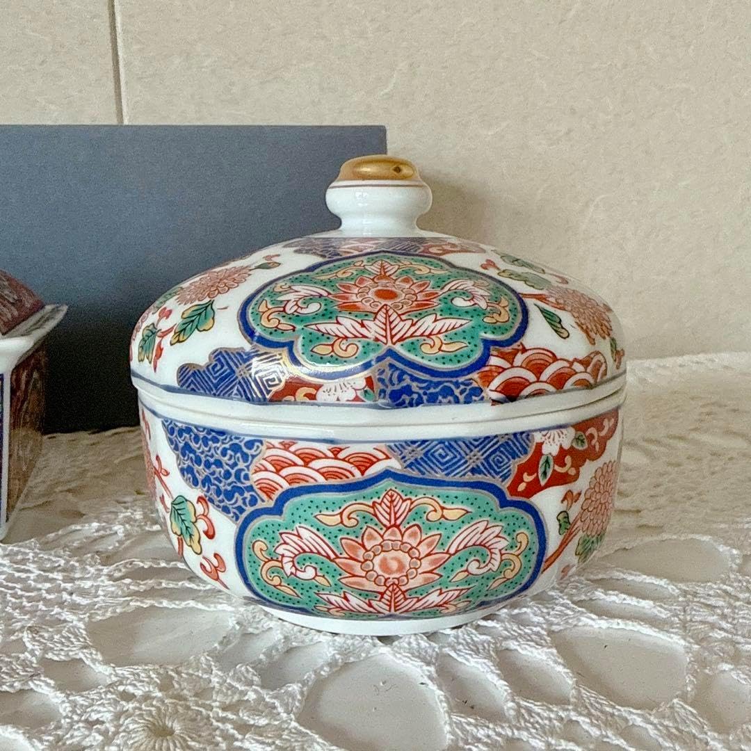有田焼 蓋物 3点 有田焼】茶筒型蓋物 3点 有田焼】茶筒型蓋物 3点