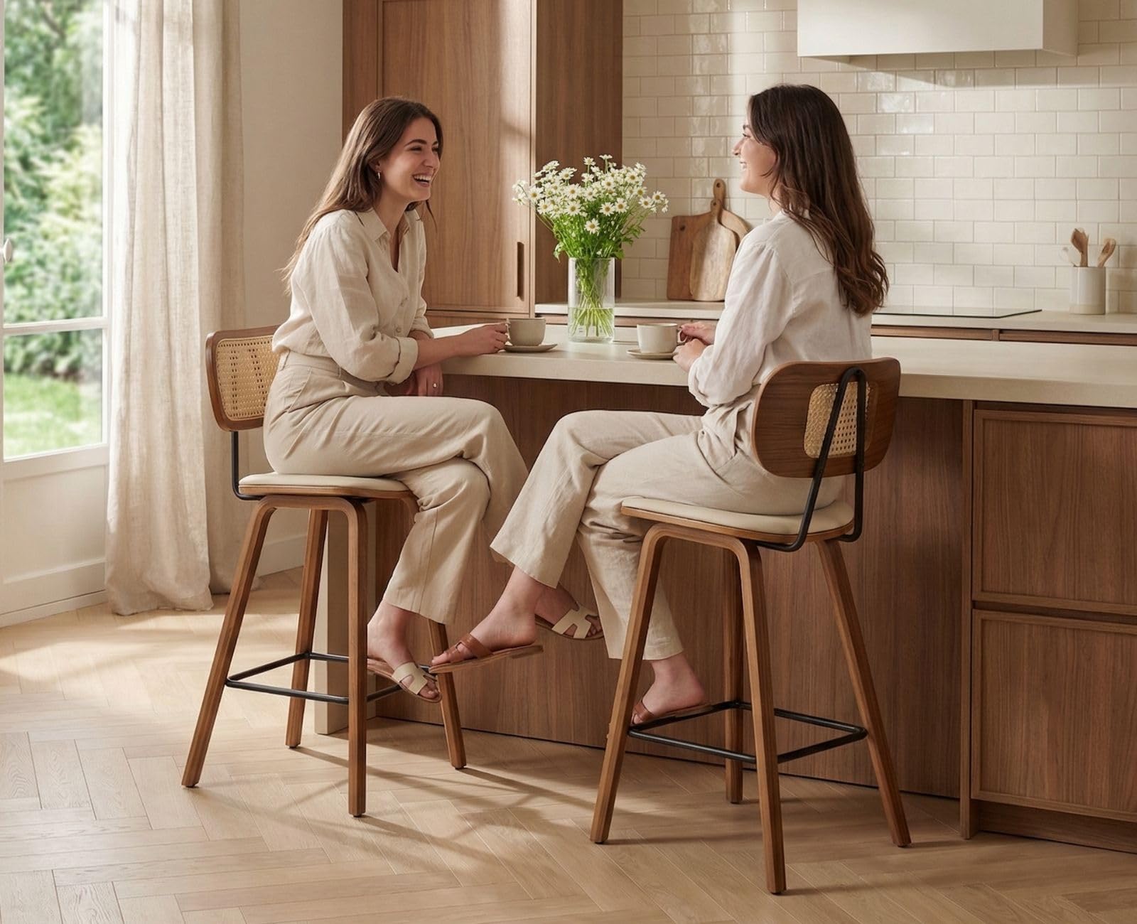 chairus Tabourets de Bar Lot de 2 Tabourets de Comptoir Bois et Métal Chaise Haute Bar avec Dossier Rotin pour Central Îlot, Beige