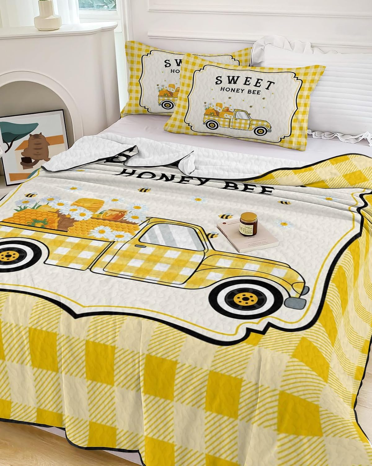 King Size Quilt Set, Farm Honey Bee Daisy Truck Lightweight Bedspread Coverlet Set Soft Microfiber Summer Quilt with 2 Pillow Shams, Country Yellow Buffalo Plaid 3 Piece Comforter Bedding Set