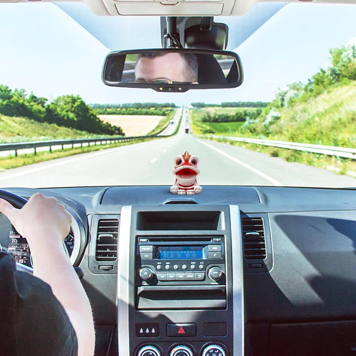 Solar Lion Dance Toy Car Dashboard Decoration, Chinese Wealth Auspicious Lion Dance Model Moving Head Dancer Car Interior Accessories Ornaments Desk Decor Crafts