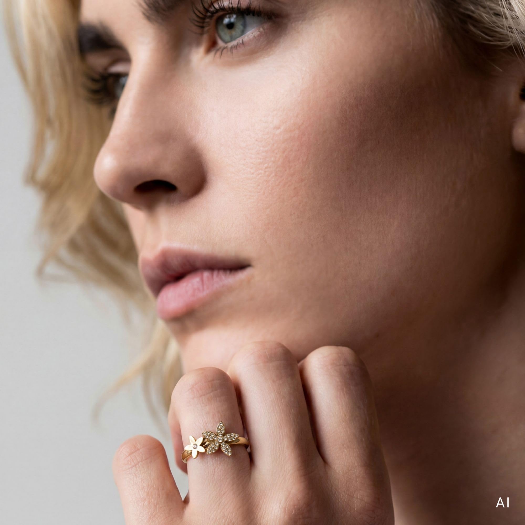 Tamaris Damen Ring aus Edelstahl mit Blütenmotiv