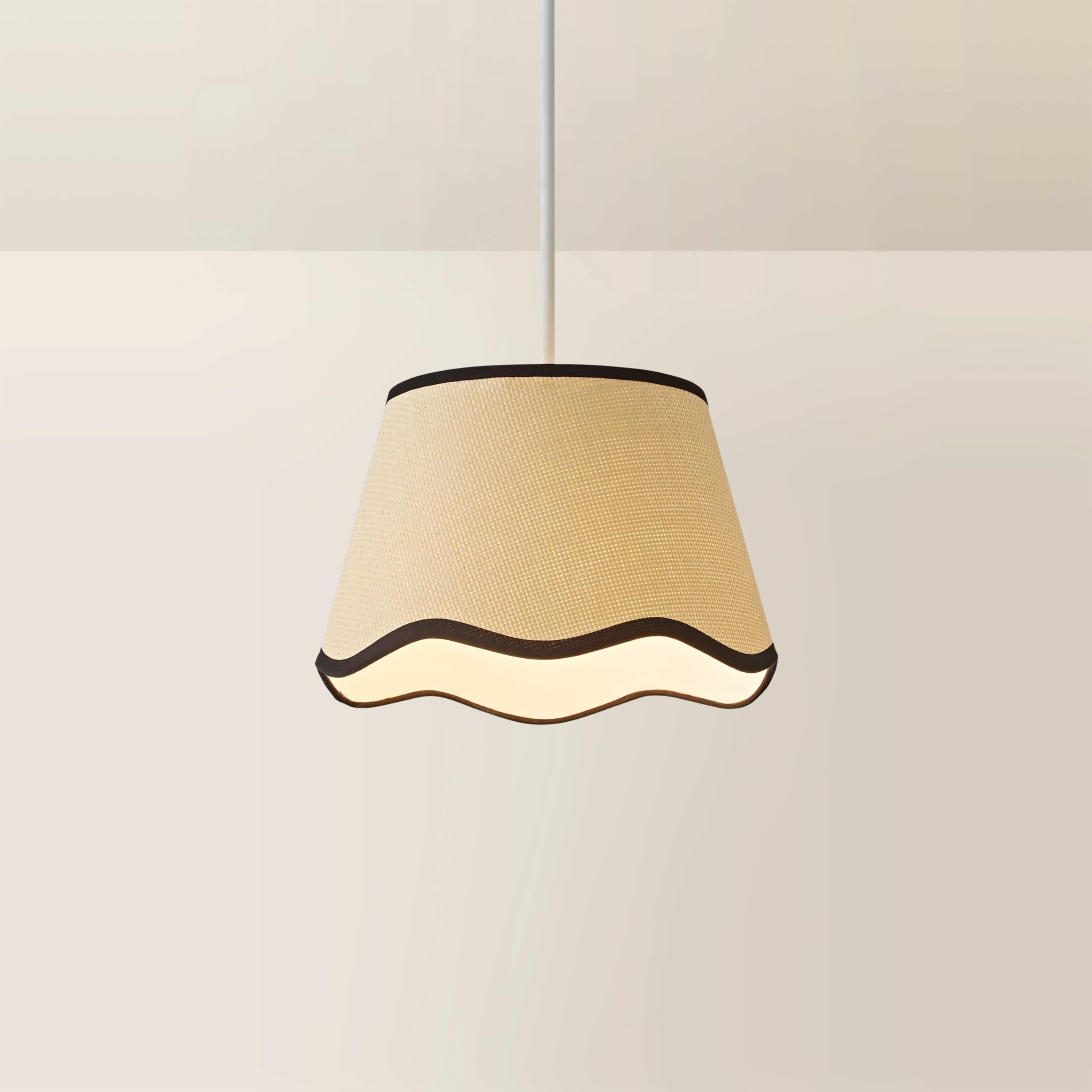 ValueLights | Small Easy Fit Natural Scallop Light Shade with Black Trim Bedroom Hallway Lampshade | Shades, Home Décor & Improvement Essential | 250mm Shade Width