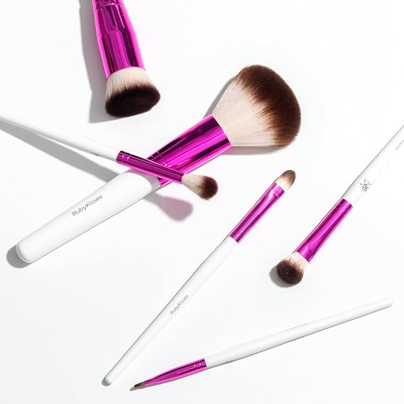 Kiss Ruby Kisses Make-Up Brush Concealer