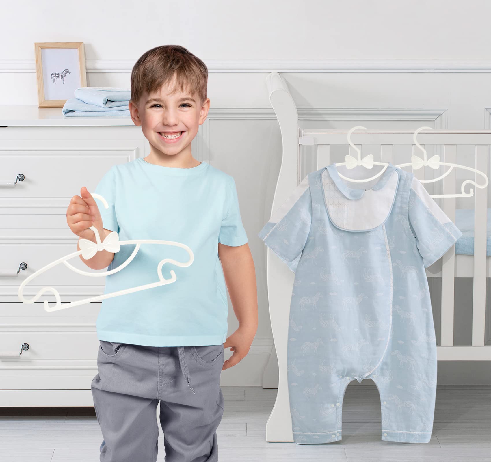 Baby-Kleiderbügel 50 Stück – Rutschfeste Kinderbügel Aus Kunststoff, Platzsparend (26,1 X 15,2 Cm)