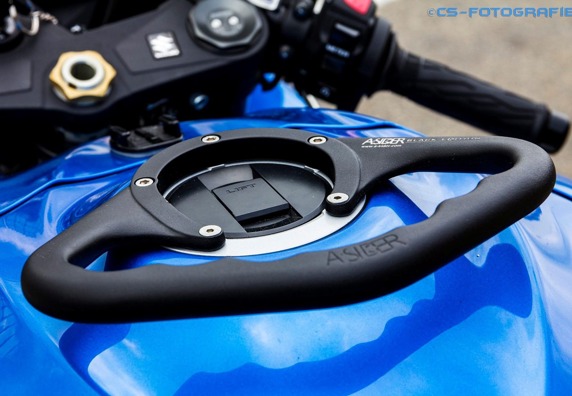 Asidero Agarre de depósito Negro A-Sider Pasajero Modelos Suzuki con tapón de Combustible de 5 Tornillos