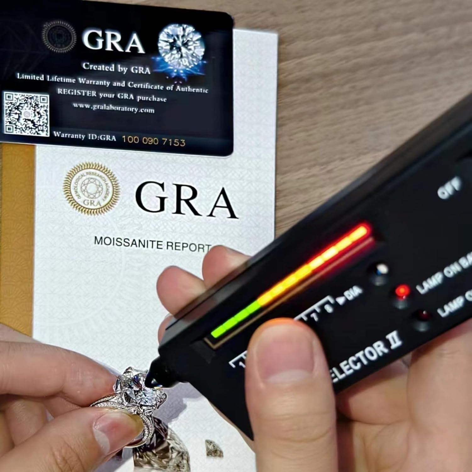 Sparkling Radiant Cut Moissanite Rings Women 4 Carat D Color VVS1 Clarity S925 Sterling Silver Lab Created Diamond Rings Anniversary Wedding Promise Ring with Certificate